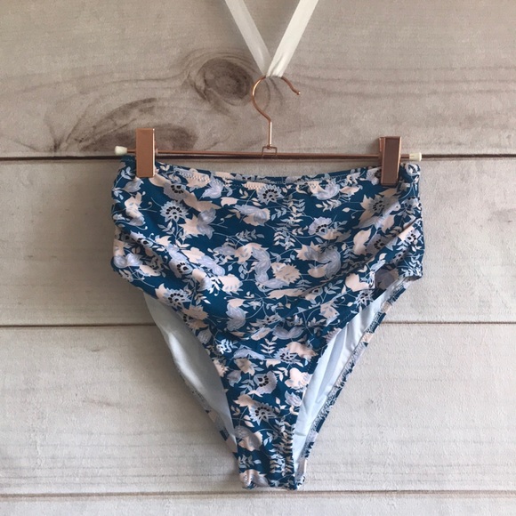 Magic Crystal Falbala Bikini Set - Picture 5 of 8